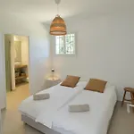 Maison De Avec Piscine Privee Chauffee En Zone Naturelle De * Barjac (Gard)