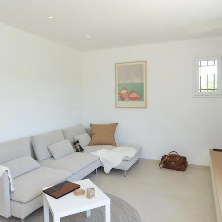 New With Heated Pool In Natural Zone In Feriehus *